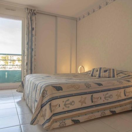 Apartment With Balcony And View On The Port Fréjus Exteriér fotografie