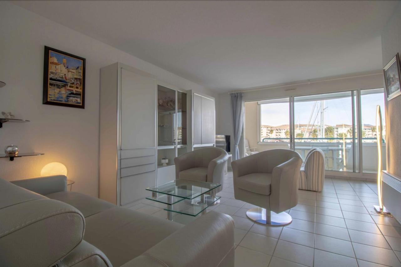 Apartment With Balcony And View On The Port Fréjus Exteriér fotografie