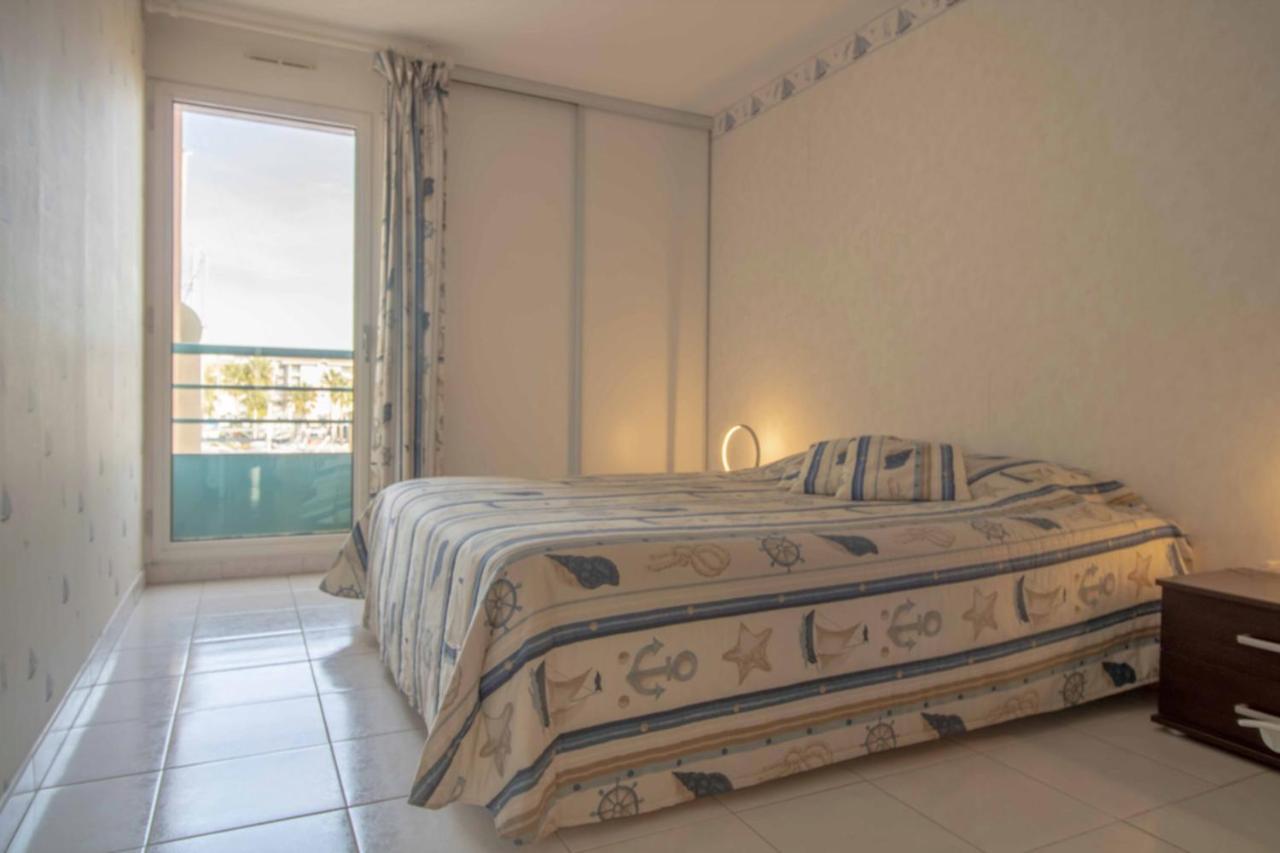 Apartment With Balcony And View On The Port Fréjus Exteriér fotografie